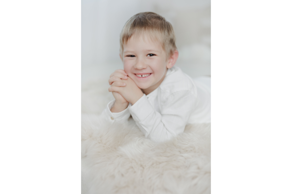 Celine Hocke Fotografie. Professionelle Babyfotografin in Neuss, Mönchengladbach, Düsseldorf, Krefeld, Köln und Umgebung, spezialisiert auf natürliche und authentische Fotografie von Schwangeren, Neugeborenen und Familien.