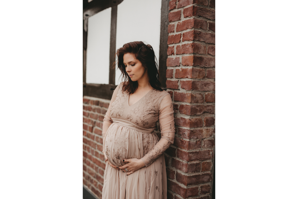 Celine Hocke Fotografie. Professionelle Babyfotografin in Neuss, Mönchengladbach, Düsseldorf, Krefeld, Köln und Umgebung, spezialisiert auf natürliche und authentische Fotografie von Schwangeren, Neugeborenen und Familien.