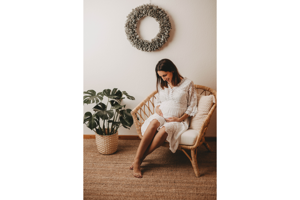 Celine Hocke Fotografie. Professionelle Babyfotografin in Neuss, Mönchengladbach, Düsseldorf, Krefeld, Köln und Umgebung, spezialisiert auf natürliche und authentische Fotografie von Schwangeren, Neugeborenen und Familien.