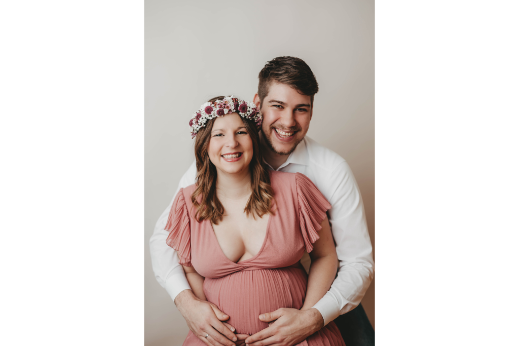 Celine Hocke Fotografie. Professionelle Babyfotografin in Neuss, Mönchengladbach, Düsseldorf, Krefeld, Köln und Umgebung, spezialisiert auf natürliche und authentische Fotografie von Schwangeren, Neugeborenen und Familien.